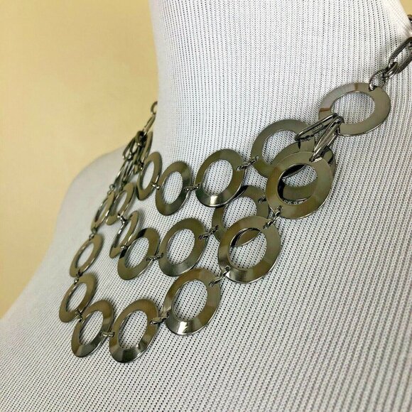 New York Co Dark Silver Necklace Hematite Tone 3 Strand Circles Chain 20" - Picture 2 of 5